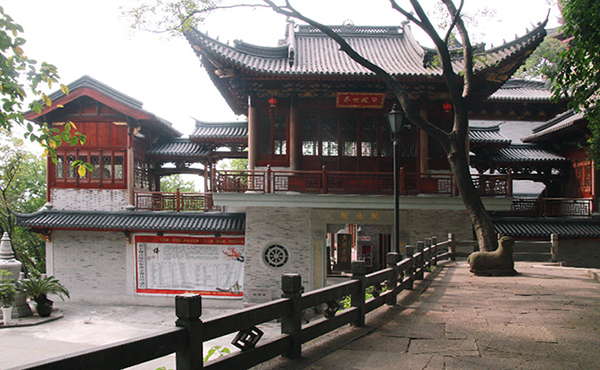 寺廟古建筑設計的傳統韻味與布局特色